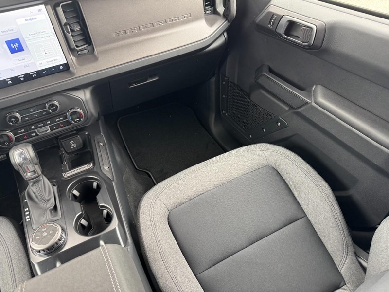 Ford Bronco Vehicle Image 10
