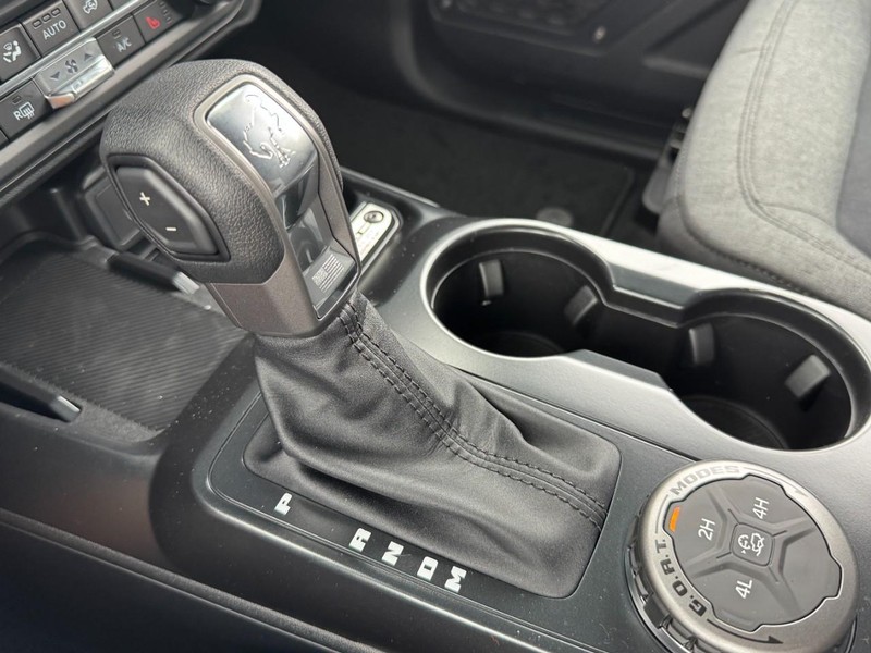 Ford Bronco Vehicle Image 13
