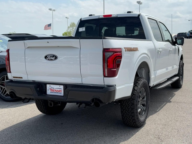 Ford F-150 Vehicle Full-screen Gallery Image 3