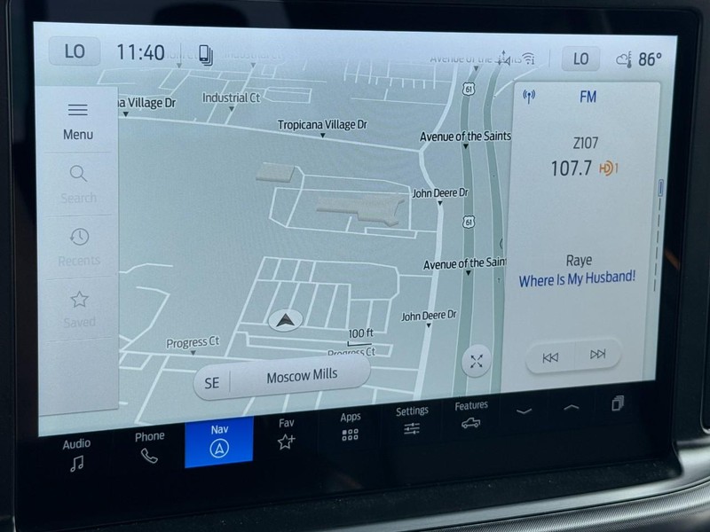 Ford F-150 Vehicle Full-screen Gallery Image 14