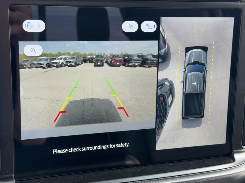 Ford F-150 Vehicle Full-screen Gallery Image 15