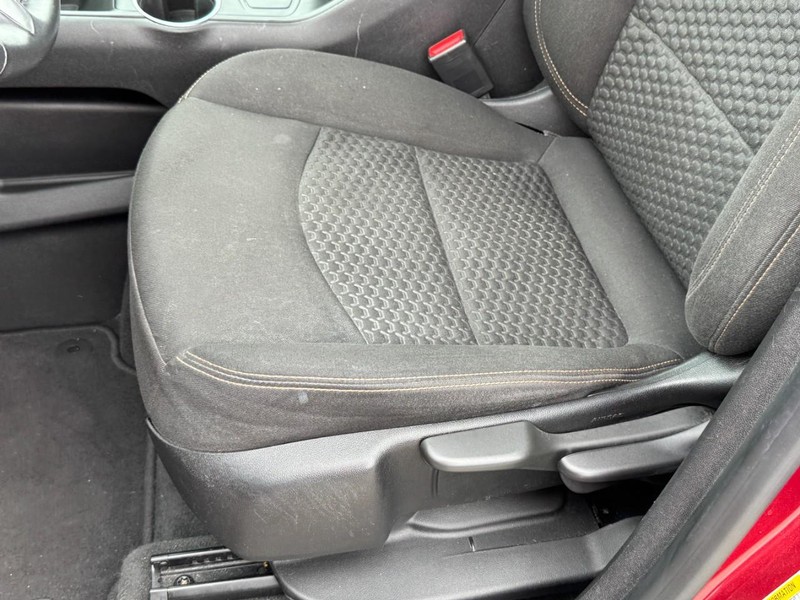 GMC Terrain Vehicle Full-screen Gallery Image 22