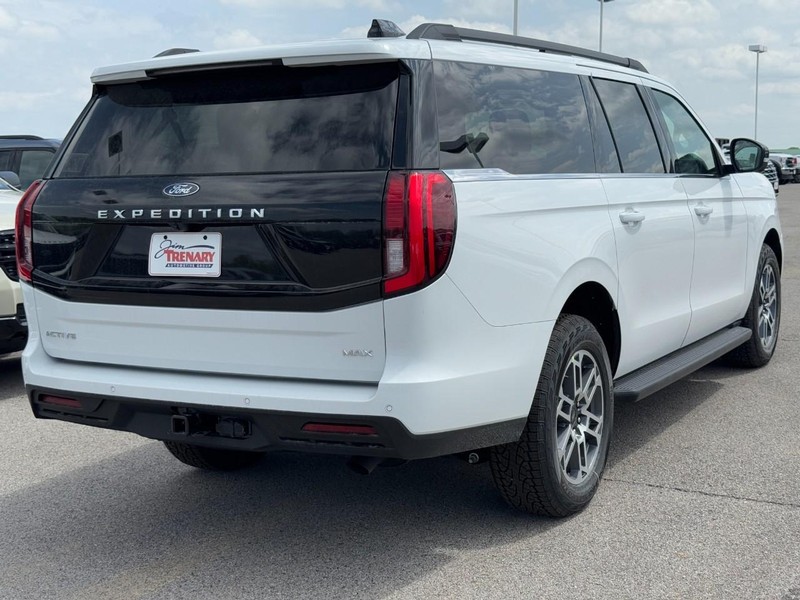Ford Expedition Max Vehicle Image 03