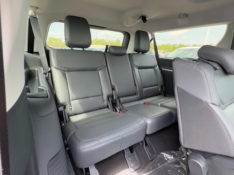 Ford Expedition Max Vehicle Image 06