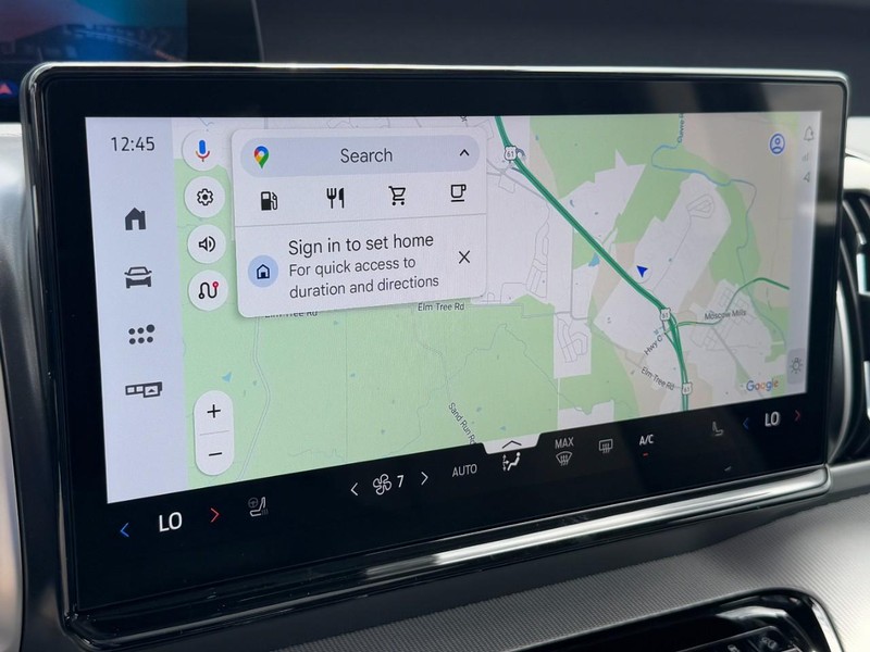 Ford Expedition Max Vehicle Image 14