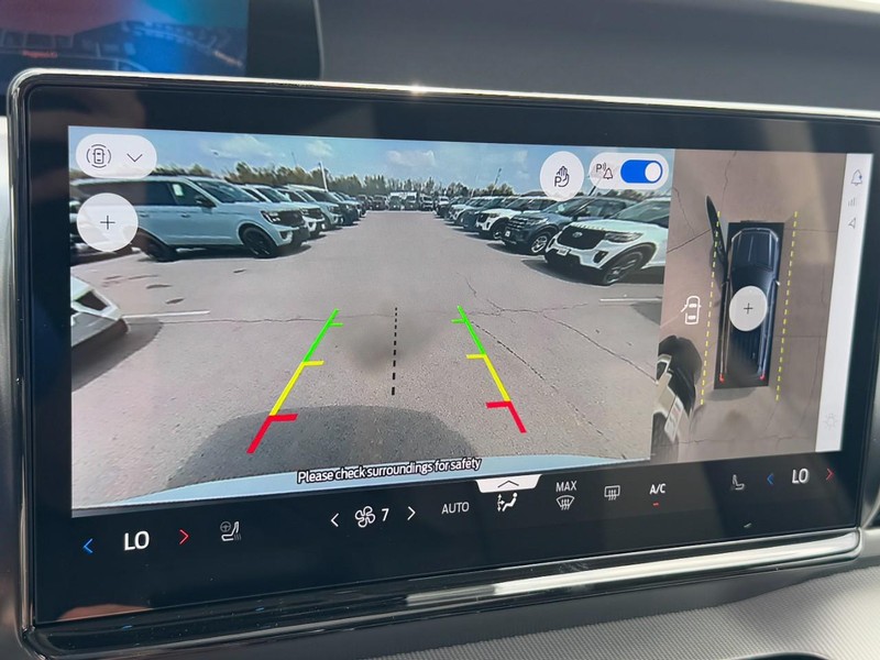 Ford Expedition Max Vehicle Image 15