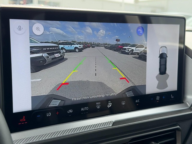 Ford Bronco Sport Vehicle Full-screen Gallery Image 15