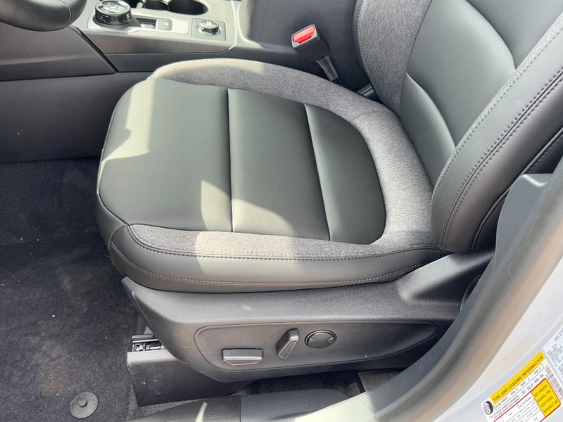 Ford Bronco Sport Vehicle Full-screen Gallery Image 16