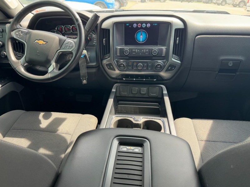 Chevrolet Silverado 1500 Vehicle Full-screen Gallery Image 11