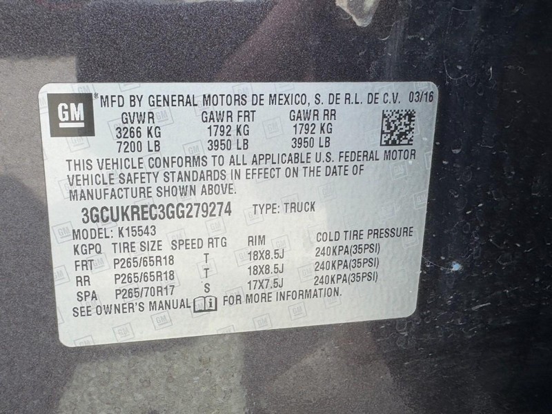 Chevrolet Silverado 1500 Vehicle Full-screen Gallery Image 24