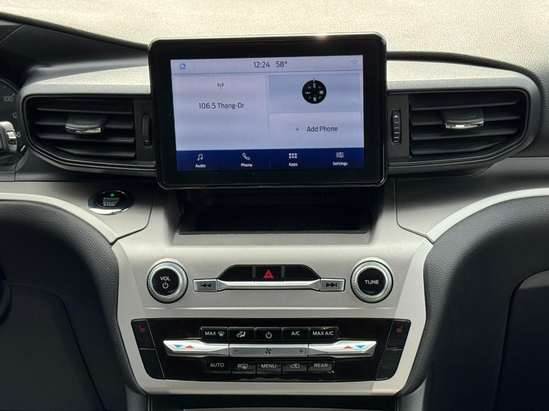 Ford Explorer Vehicle Image 14