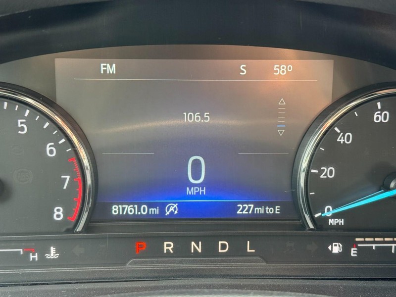 Ford Explorer Vehicle Image 19