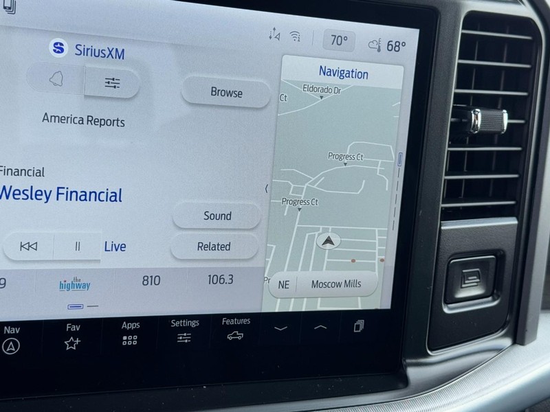 Ford F-150 Vehicle Full-screen Gallery Image 14