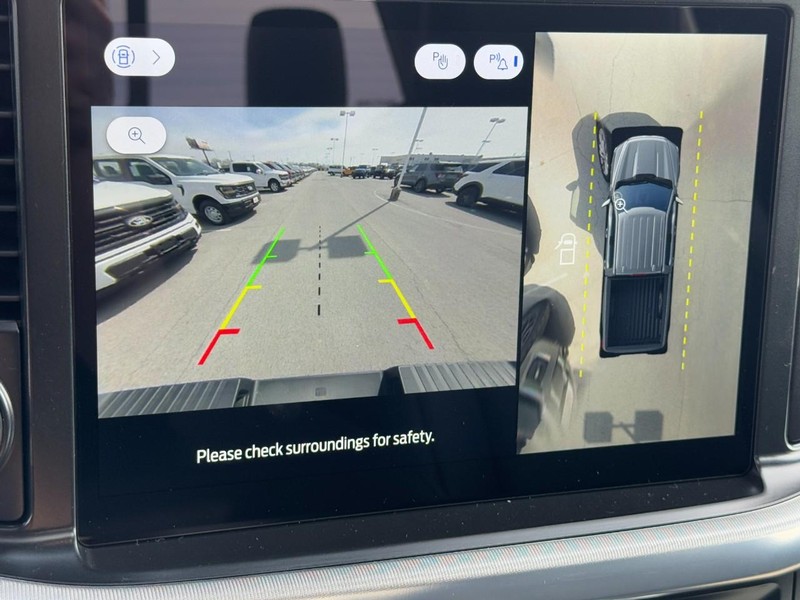 Ford F-150 Vehicle Full-screen Gallery Image 15