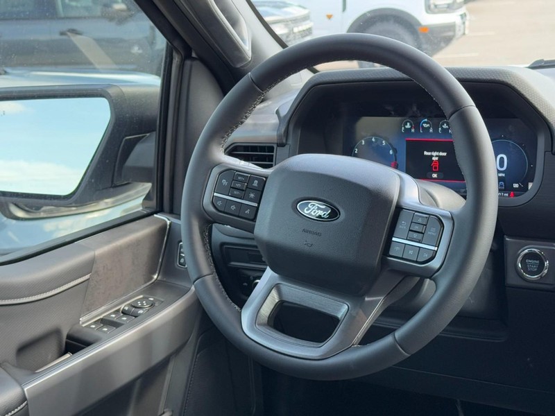 Ford F-150 Vehicle Image 07