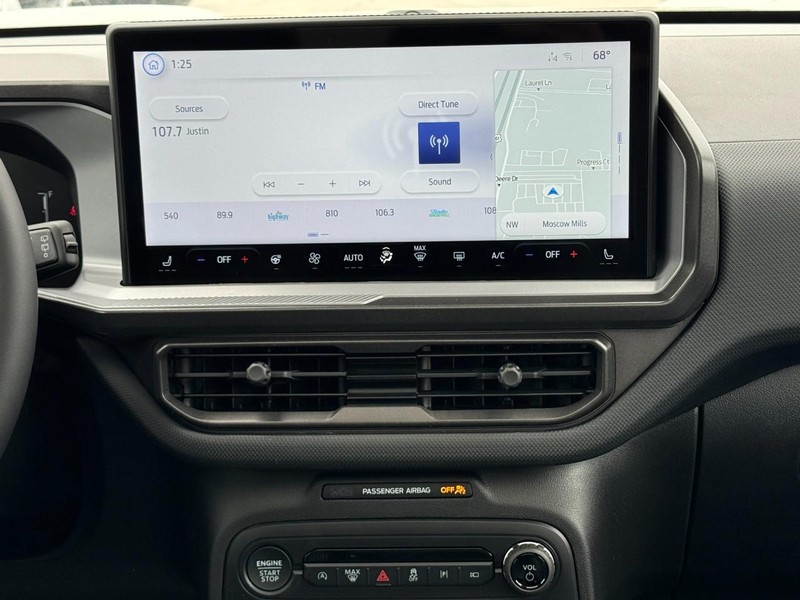 Ford Bronco Sport Vehicle Full-screen Gallery Image 8