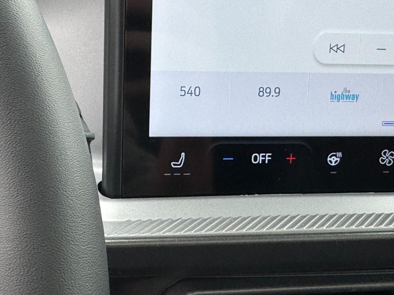 Ford Bronco Sport Vehicle Full-screen Gallery Image 14