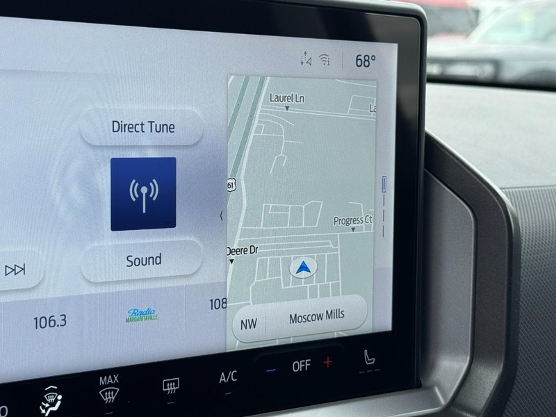 Ford Bronco Sport Vehicle Full-screen Gallery Image 15