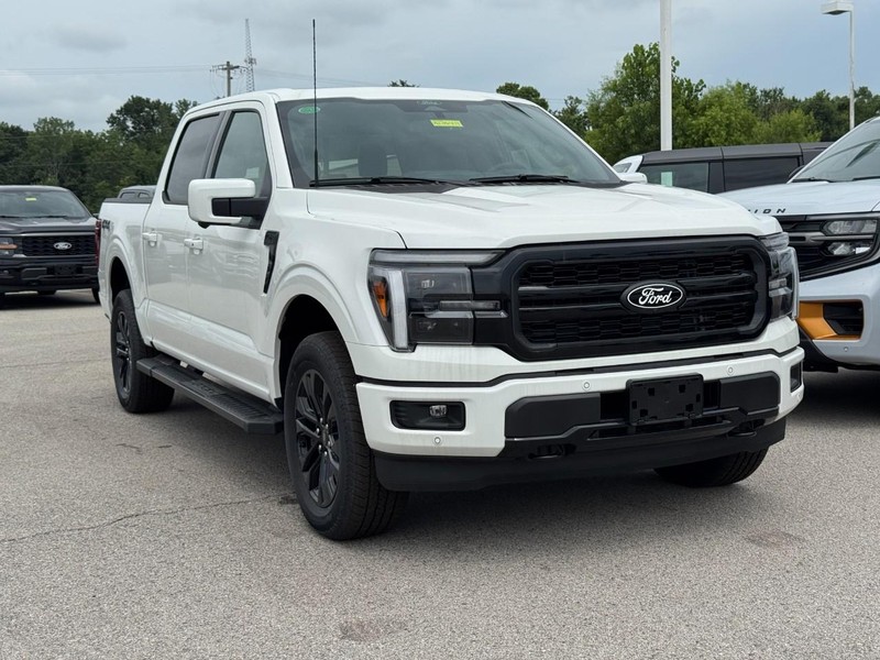 Ford F-150 Vehicle Full-screen Gallery Image 2