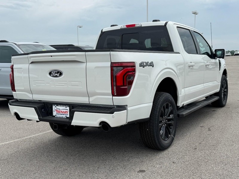 Ford F-150 Vehicle Full-screen Gallery Image 3