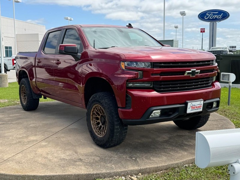 Chevrolet Silverado 1500 Vehicle Full-screen Gallery Image 2
