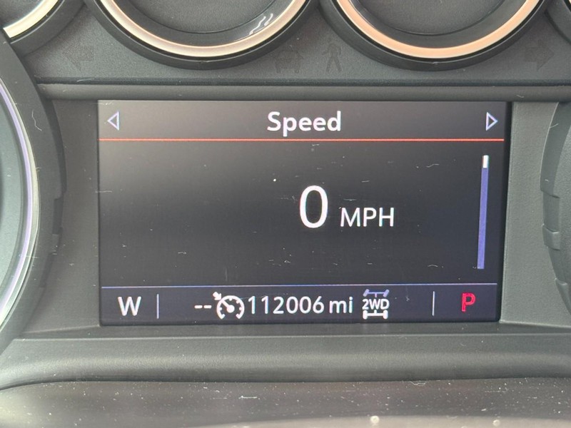 Chevrolet Silverado 1500 Vehicle Full-screen Gallery Image 19
