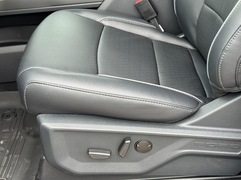 Ford F-150 Vehicle Image 17