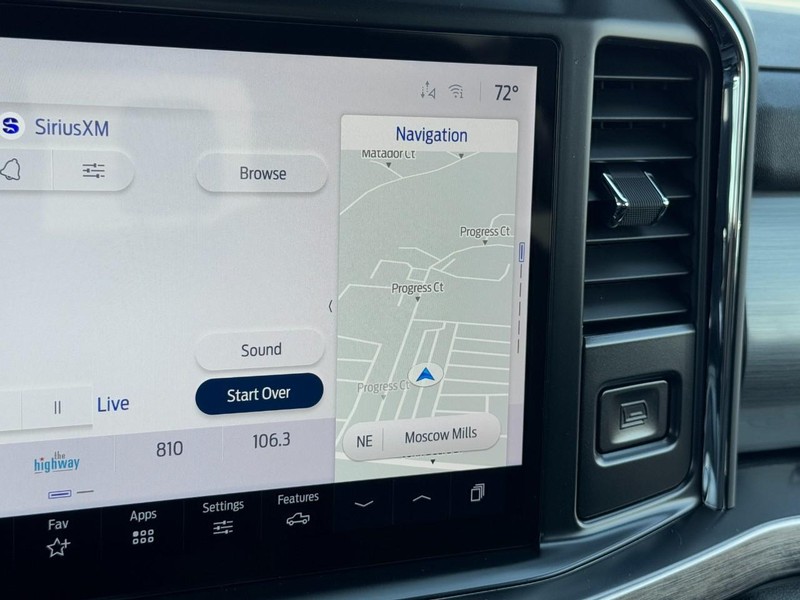 Ford Super Duty F-250 SRW Vehicle Full-screen Gallery Image 13