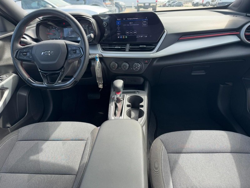 Chevrolet Trax Vehicle Full-screen Gallery Image 6