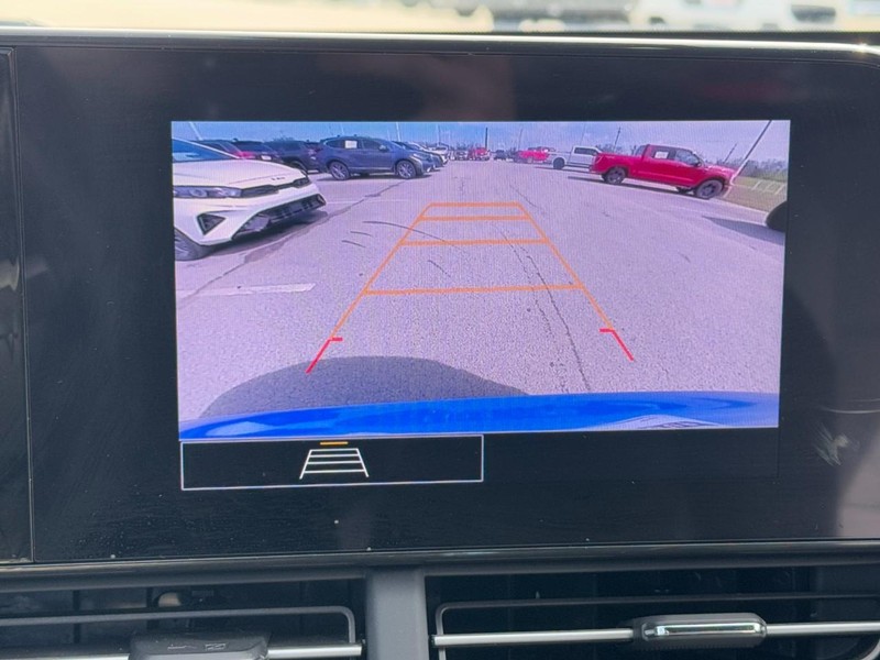 Chevrolet Trax Vehicle Full-screen Gallery Image 20