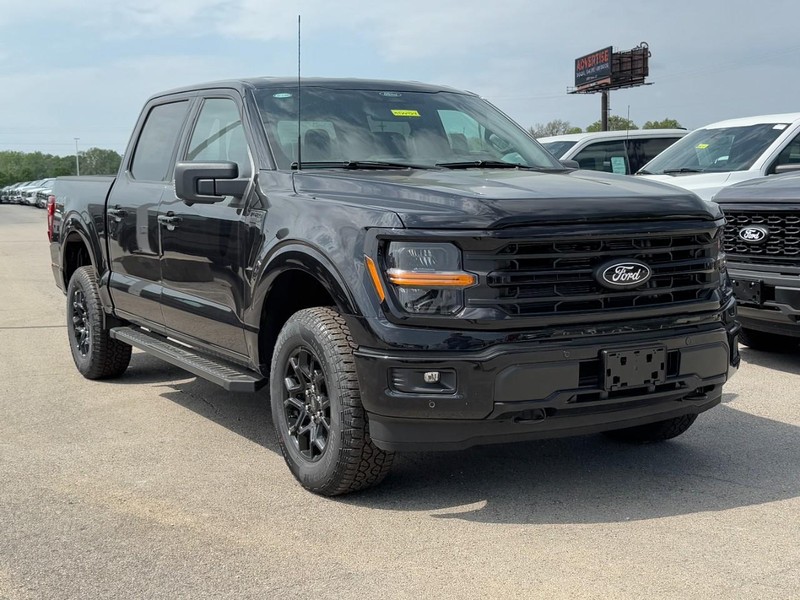 Ford F-150 Vehicle Full-screen Gallery Image 2