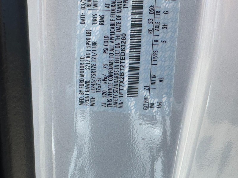 Ford Super Duty F-250 SRW Vehicle Image 15