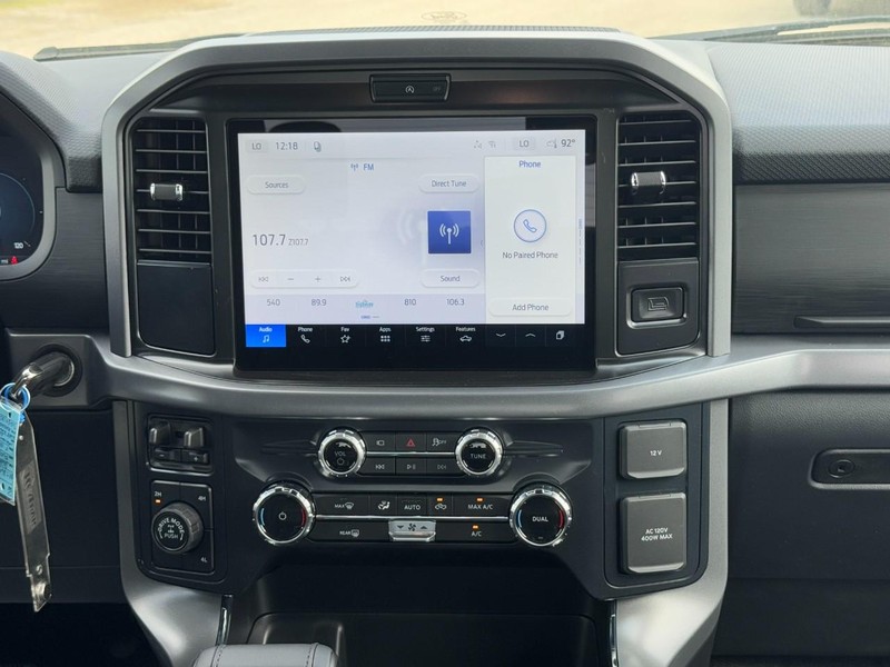 Ford F-150 Vehicle Full-screen Gallery Image 8