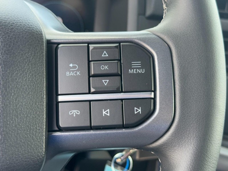 Ford F-150 Vehicle Full-screen Gallery Image 11