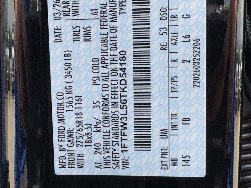 Ford F-150 Vehicle Full-screen Gallery Image 15