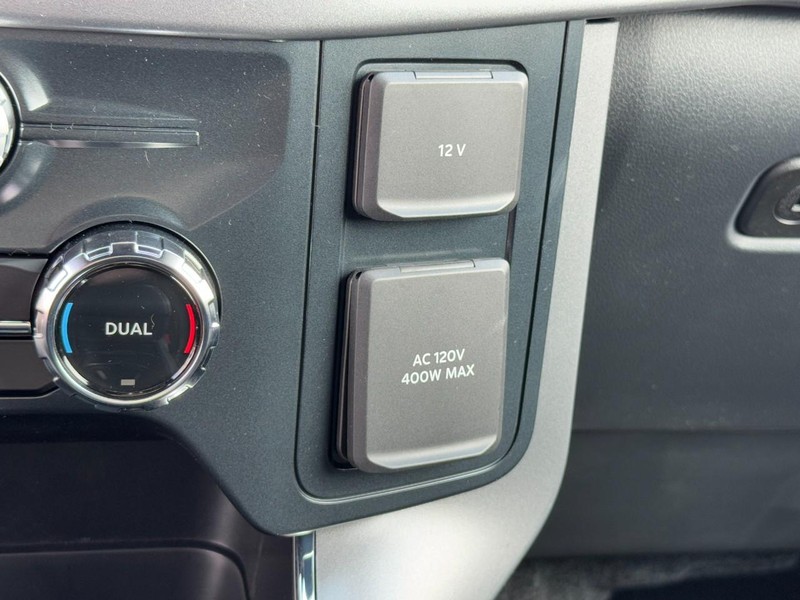 Ford F-150 Vehicle Image 12