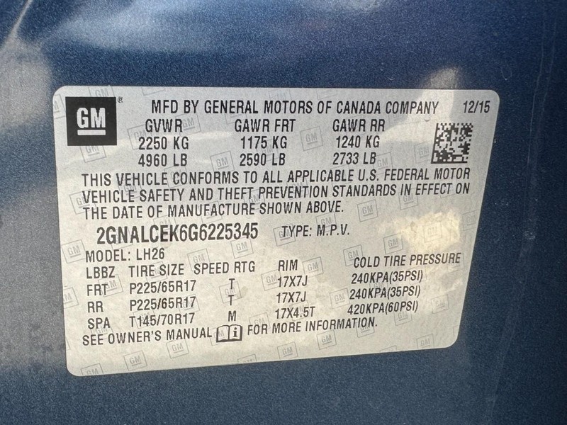 Chevrolet Equinox Vehicle Full-screen Gallery Image 24