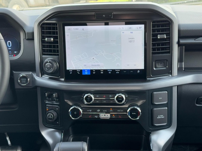 Ford F-150 Vehicle Full-screen Gallery Image 8