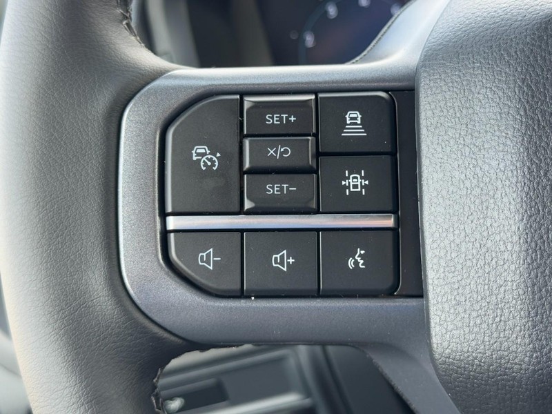 Ford F-150 Vehicle Full-screen Gallery Image 10