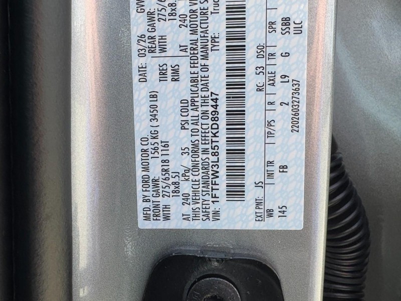 Ford F-150 Vehicle Full-screen Gallery Image 16