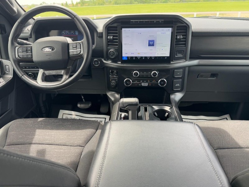 Ford F-150 Vehicle Image 11