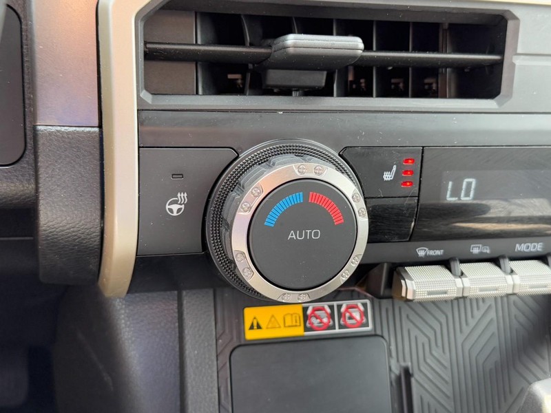 Toyota Tacoma 4WD Vehicle Image 20