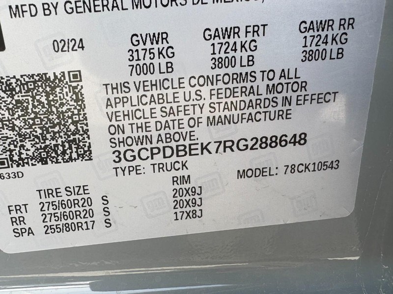 Chevrolet Silverado 1500 Vehicle Full-screen Gallery Image 21