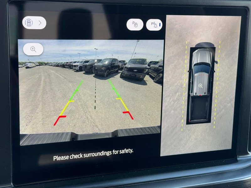 Ford Super Duty F-350 SRW Vehicle Image 15