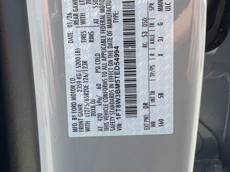 Ford Super Duty F-350 SRW Vehicle Image 17