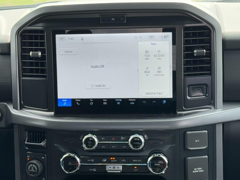 Ford F-150 Vehicle Full-screen Gallery Image 8