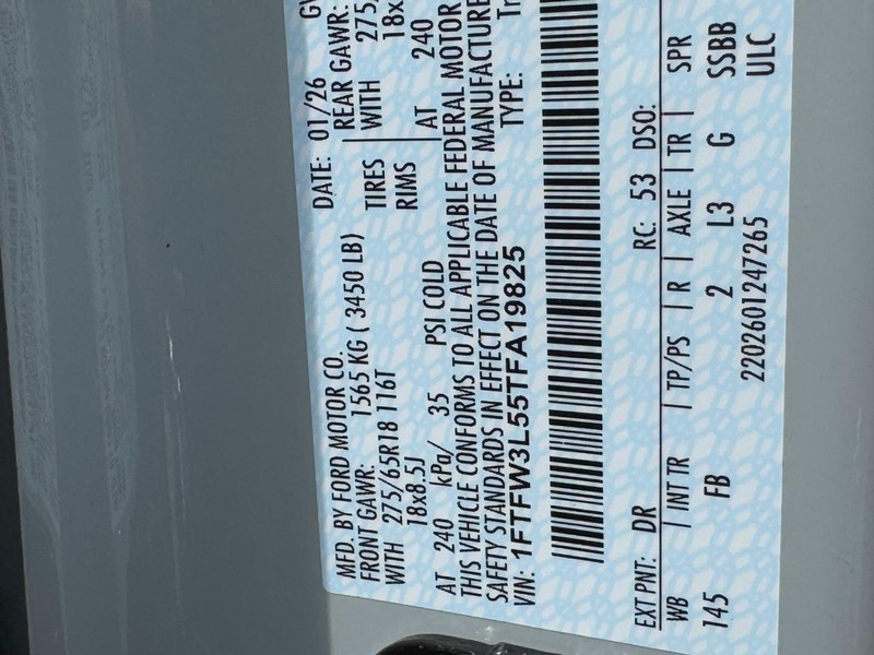 Ford F-150 Vehicle Full-screen Gallery Image 15