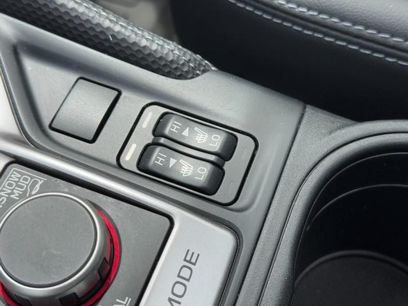 Subaru Forester Vehicle Full-screen Gallery Image 20