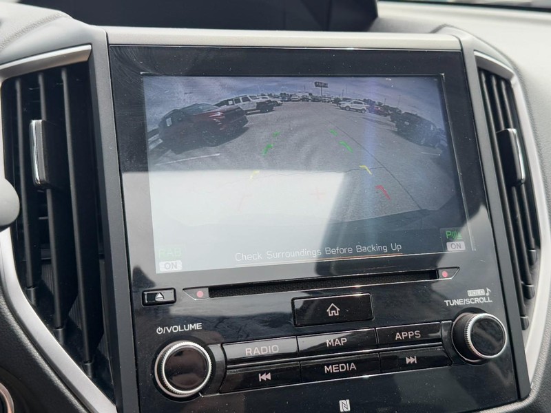 Subaru Forester Vehicle Full-screen Gallery Image 23