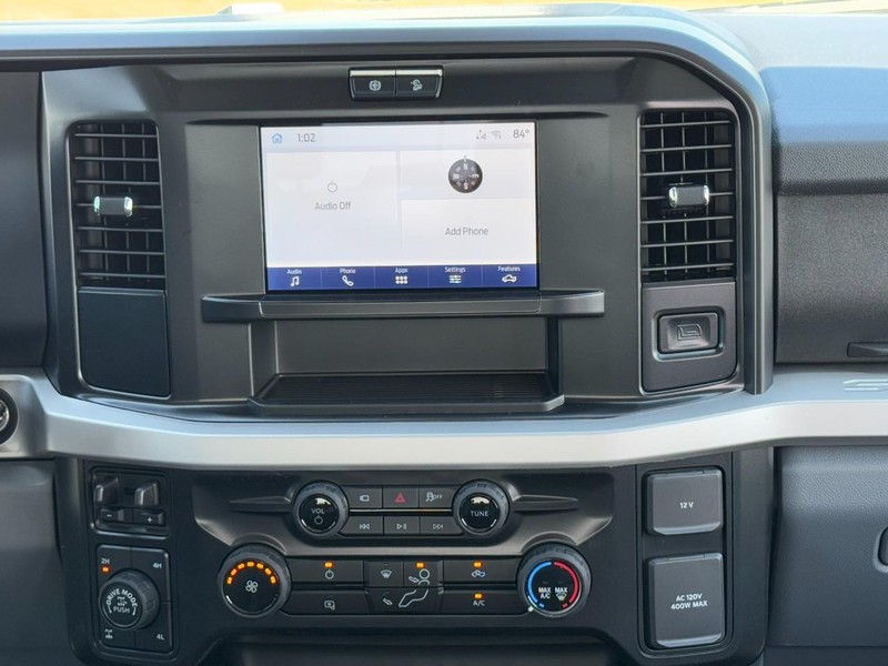 Ford Super Duty F-350 SRW Vehicle Image 08